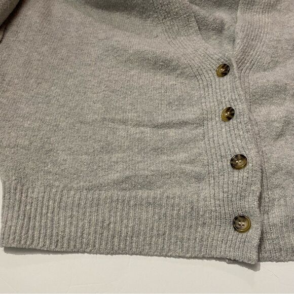 Women;s Double Zero Pale Blue Cropped Soft Fuzzy Cardigan Size Lovely Large - Picture 9 of 12